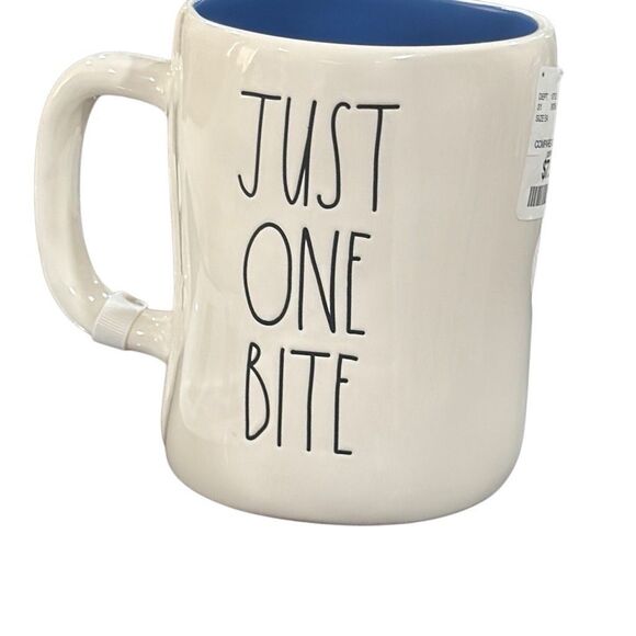 NWT Rae Dunn Snow White double sided mug - Picture 2 of 6